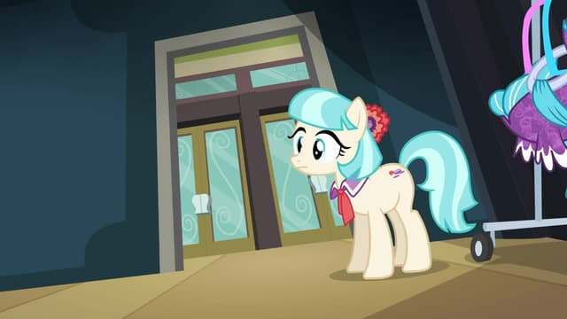 S04:E08 - Rarity Takes Manehattan