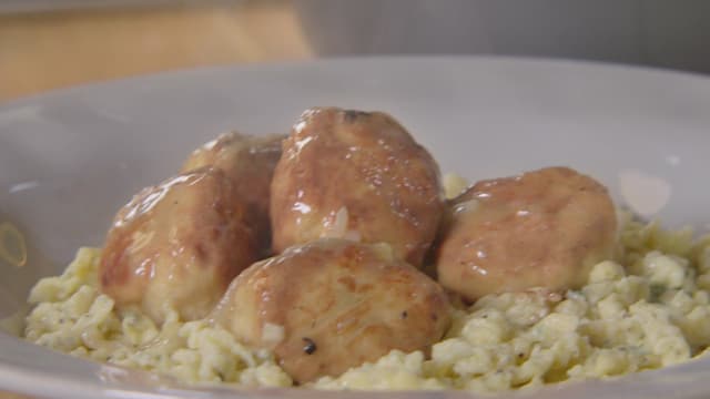 S01:E05 - Smothered Meatballs With Spaetzle