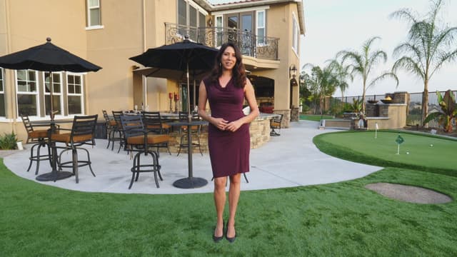 S01:E08 - Orange County Luxury