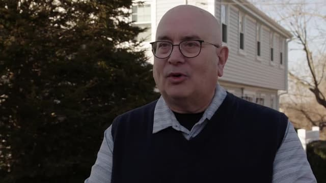 S08:E08 - Connecticut Shoreline Dream