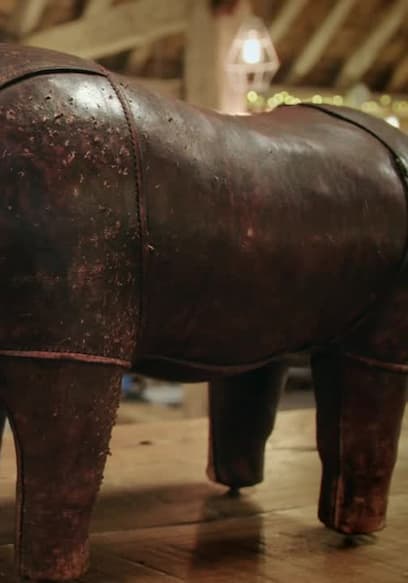 S04:E03 - Weather Vane, Leather Rhino, Mini Jaguar poster
