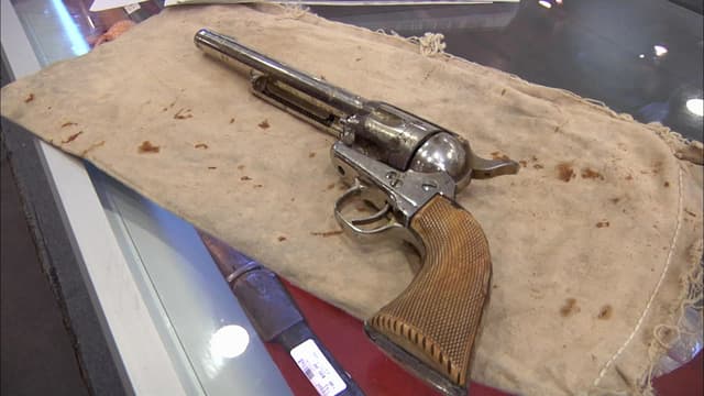 S01:E12 - Wild West Pawn