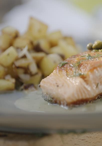 S01:E03 - Turkey Tenders & Salmon With Lemon & Dill poster