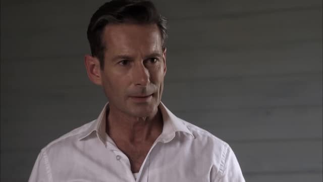 S01:E10 - Lest We Forget