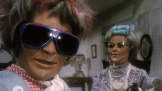 T03:C08 - S03:E08 - Cry UFO