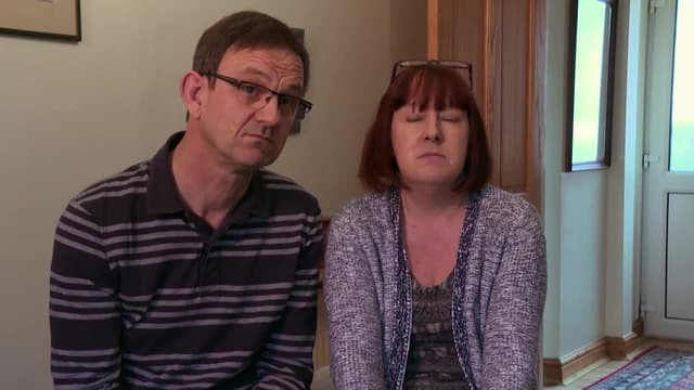 S02:E01 - Royal Wootton Bassett