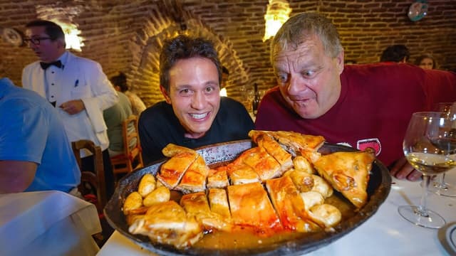 S01:E01 - The Oldest Restaurant in the World