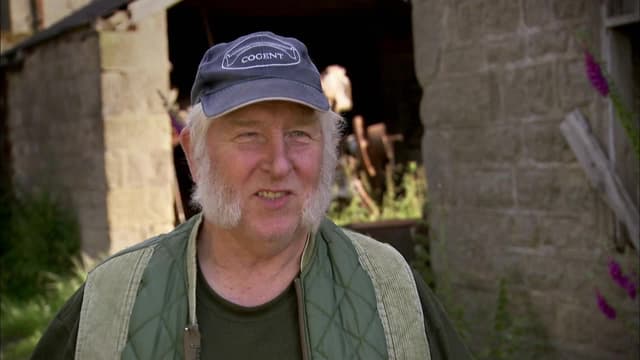 S01:E08 - Carry on Glamping