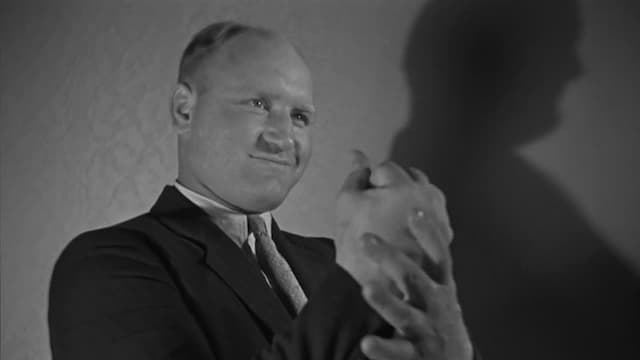 S01:E01 - Woman Haters