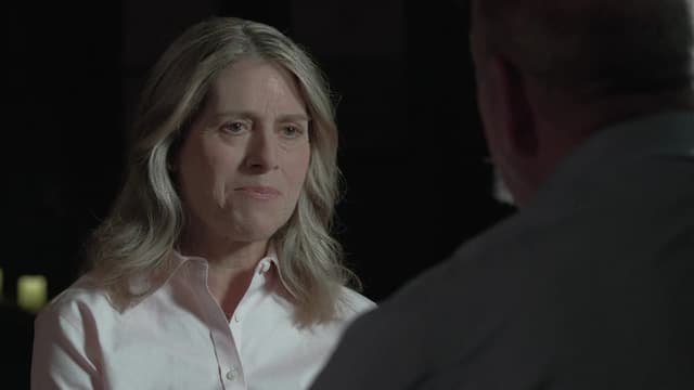 S01:E23 - The Hitman
