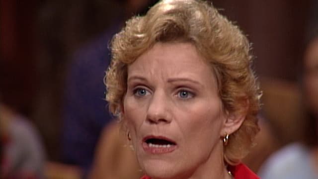 S01:E89 - Roxanne vs. Patrick