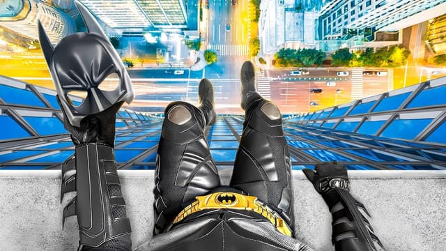 S01:E08 - Extreme Batman Stunts