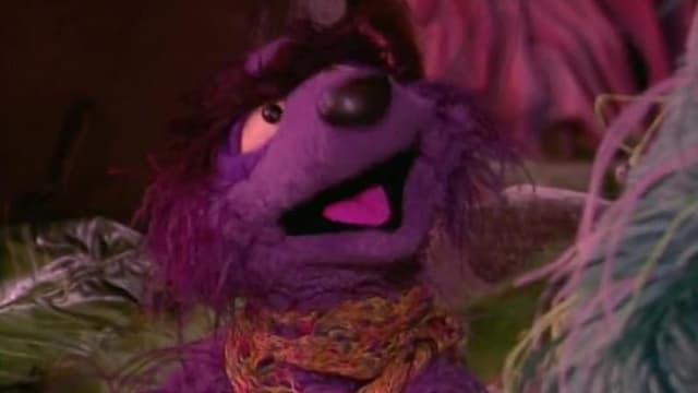 S01:E44 - The Hegdish Who Came to Dinner