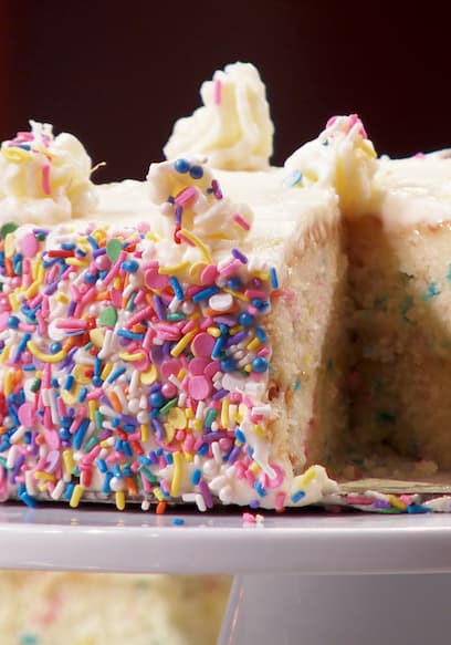S14:E08 - Birthday Bakes poster