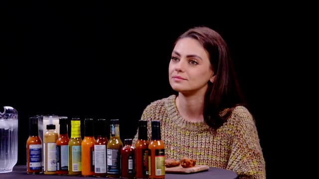 S16:E06 - Mila Kunis Hits the Ranch While Eating Spicy Wings