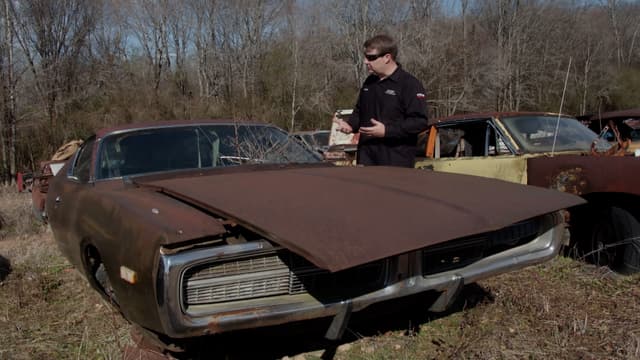 S01:E01 - PowerNation: 1969 Plymouth Road Runner, Part 1