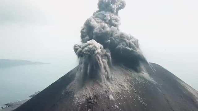 S01:E05 - Disappearing Places