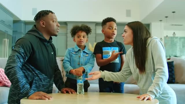 S03:E03 - Candy Haul & Football Lesson