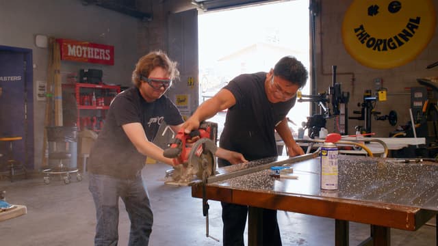 S05:E04 - The Body Kit Episode