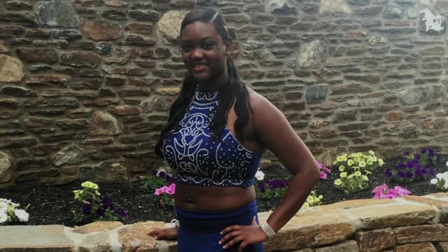 S08:E01 - Seeing Red