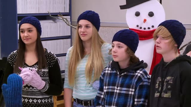 S02:E03 - Mittens & Quilts