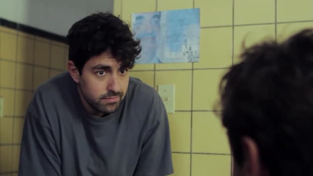 S01:E02 - The Tenants