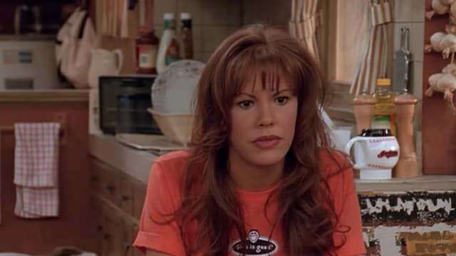 S03:E25 - Drew's Cousin