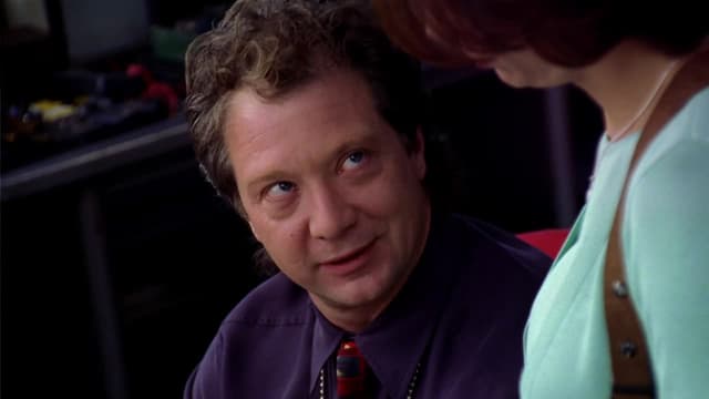 S06:E09 - The Messenger