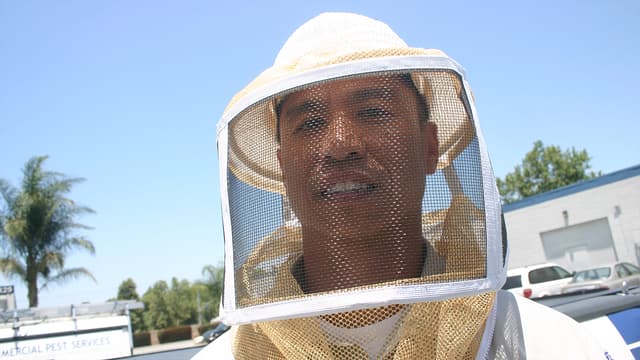 S01:E05 - Infestation Nation