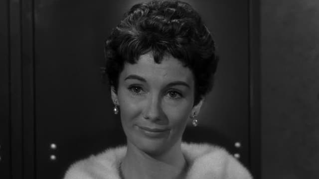 S05:E14 - Ring-a-Ding Girl