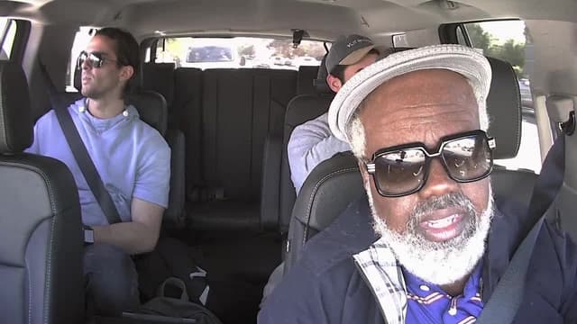 S02:E02 - Donald Mac Thinks Fake News Is Real