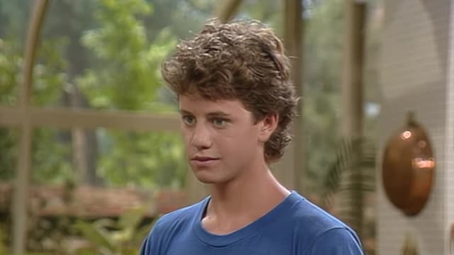 S02:E01 - Jason and the Cruisers