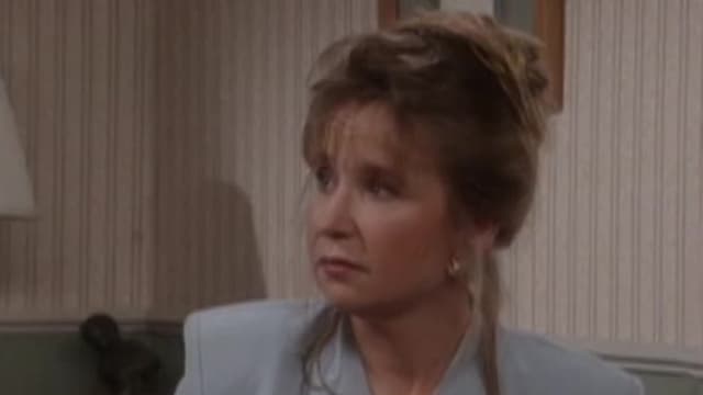 S01:E18 - 1 Wedding and a Baby