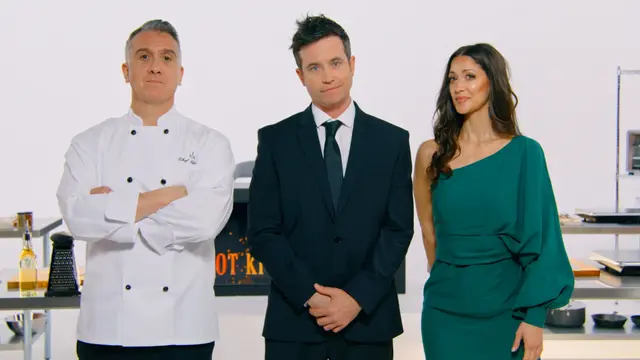 S01:E01 - Let the Games Begin, Monsieur!