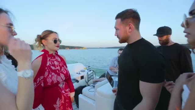 S01:E01 - Malika Gallyamova