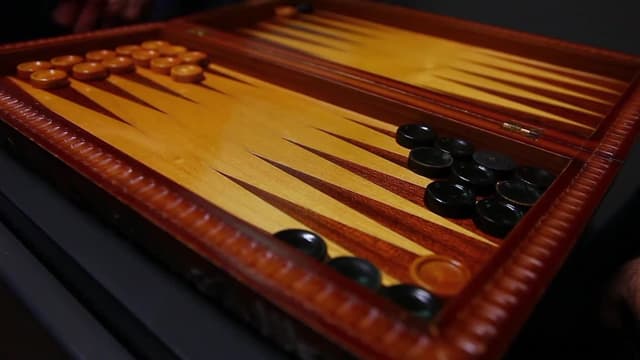 S02:E18 - Episode 18