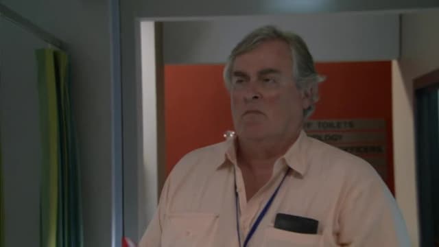 S11:E33 - When the Party's Over