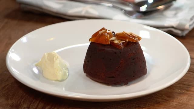 S01:E11 - Episode 11