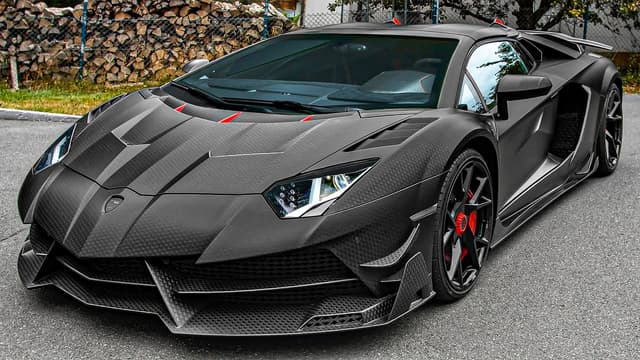 S01:E16 - 1-of-1 Aventador Carbonado EVO: The Black Diamond