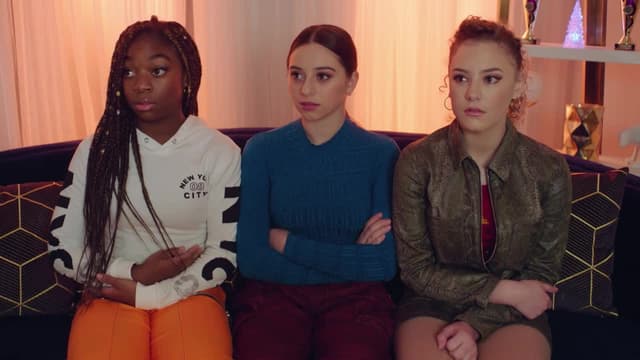 S02:E07 - Christmas Special Part One: The Homecoming