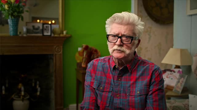 S01:E05 - Stepping Out the Front Door