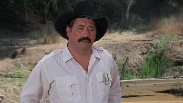 S03:E03 - Hart, Line and Sinker