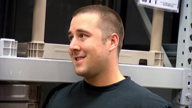 S04:E06 - Party Kitchen