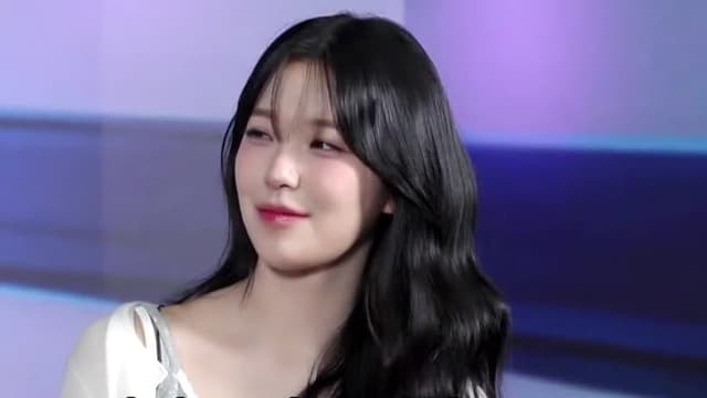 S05:E09 - fromis_9
