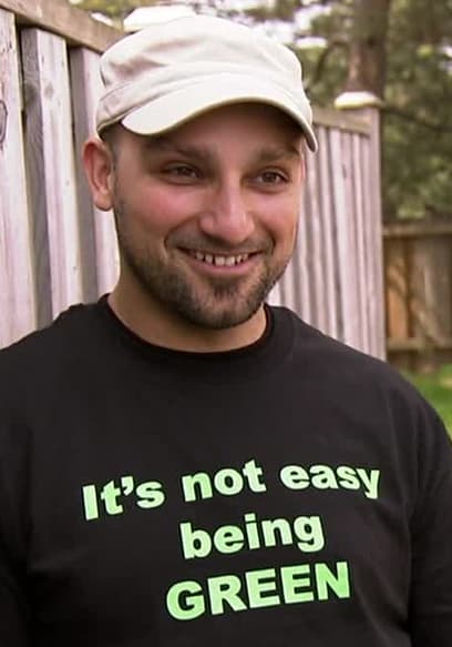 S01:E01 - Not Easy Being Green poster