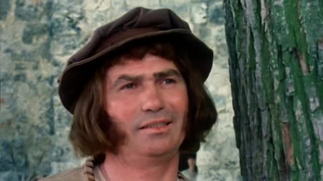 S01:E13 - The Straw Hat