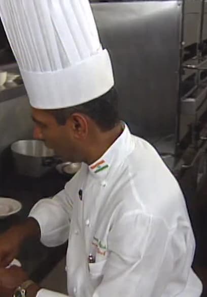 S01:E07 - Chefs: Ramesh Pillai, Bent Rasmussen, and Ccile Briaud poster