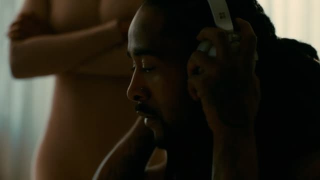 S01:E08 - Love Is War