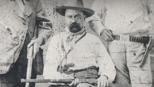 S04:E02 - What Kind of Guns Were Used by Lawmen in the Wild West?