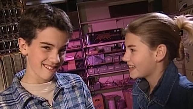 S01:E16 - Toys and Games